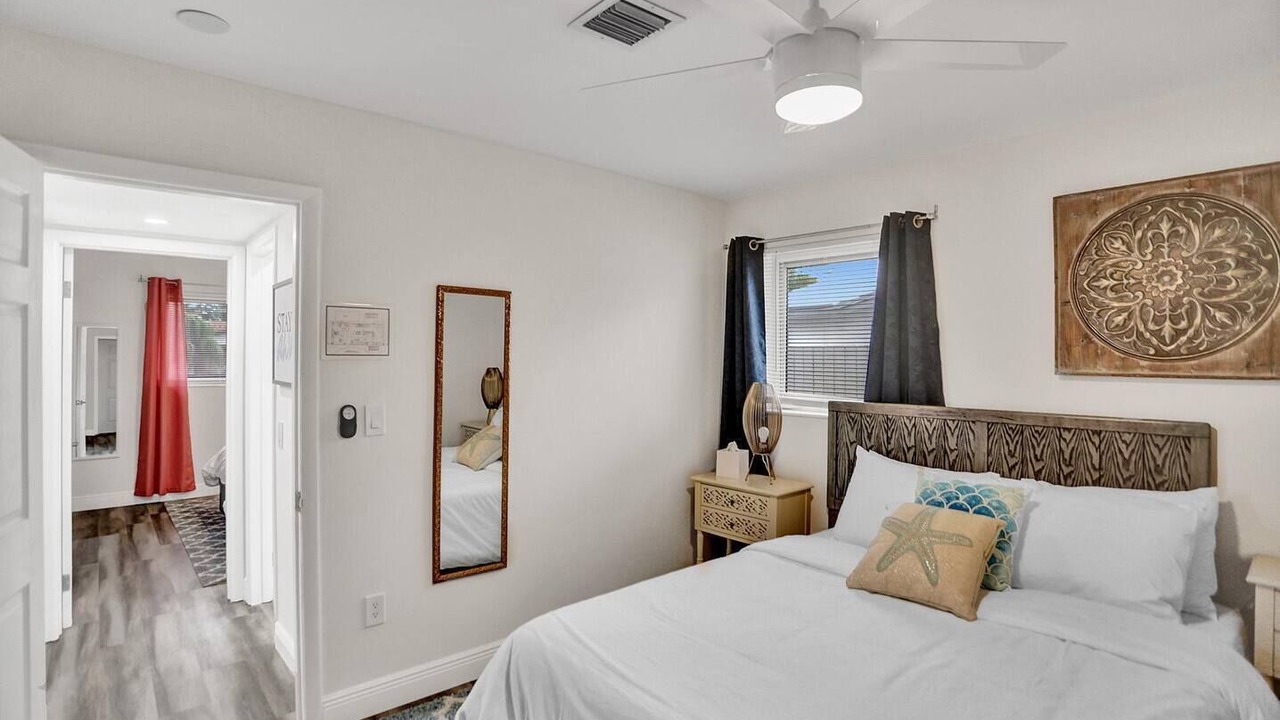 Photo of Bedroom in Coral Ridge Isles