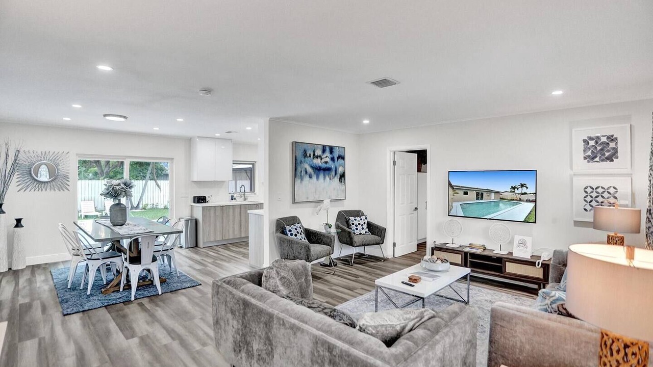 Photo of Livingroom in Coral Ridge Isles