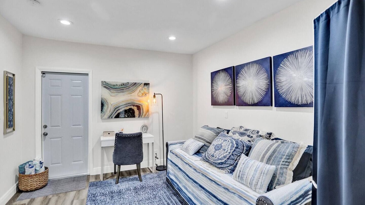Photo of Bedroom in Coral Ridge Isles