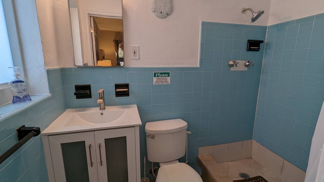Photo of Bathroom in Edgewood