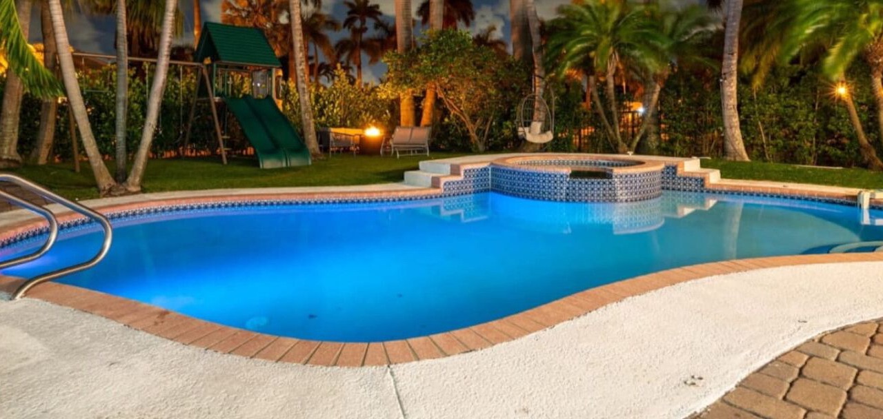 Photo of Outdoor in Hollywood Lakes