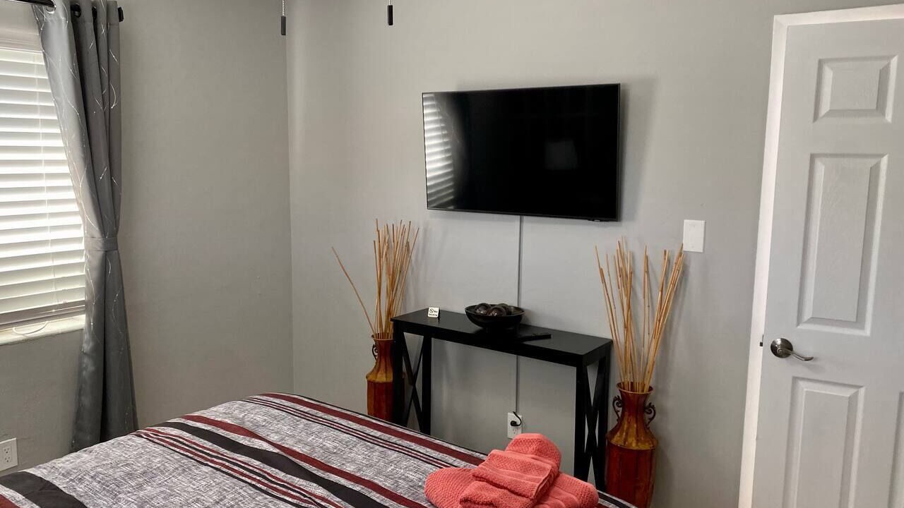 Photo of Bedroom in Poinsettia Heights