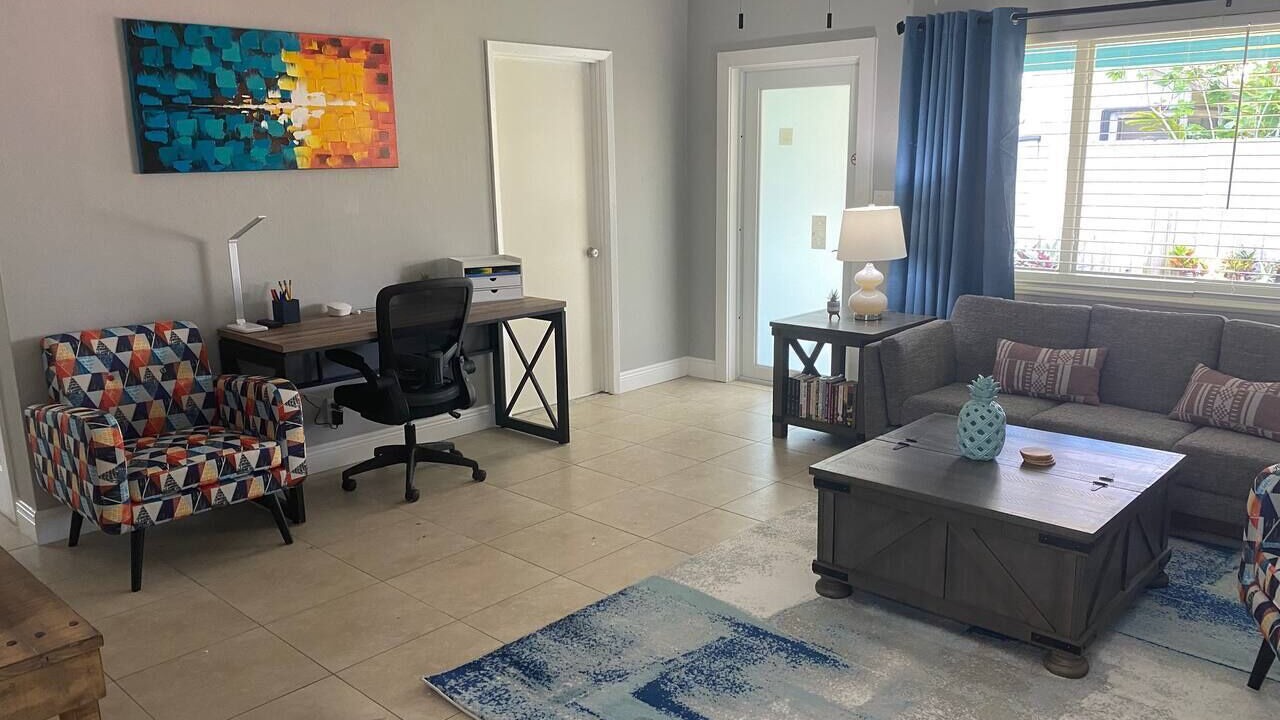 Photo of Livingroom in Poinsettia Heights