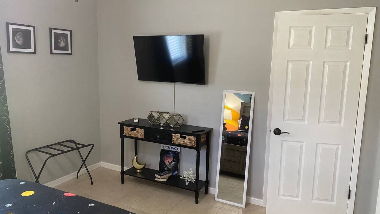 Photo of Bedroom in Poinsettia Heights