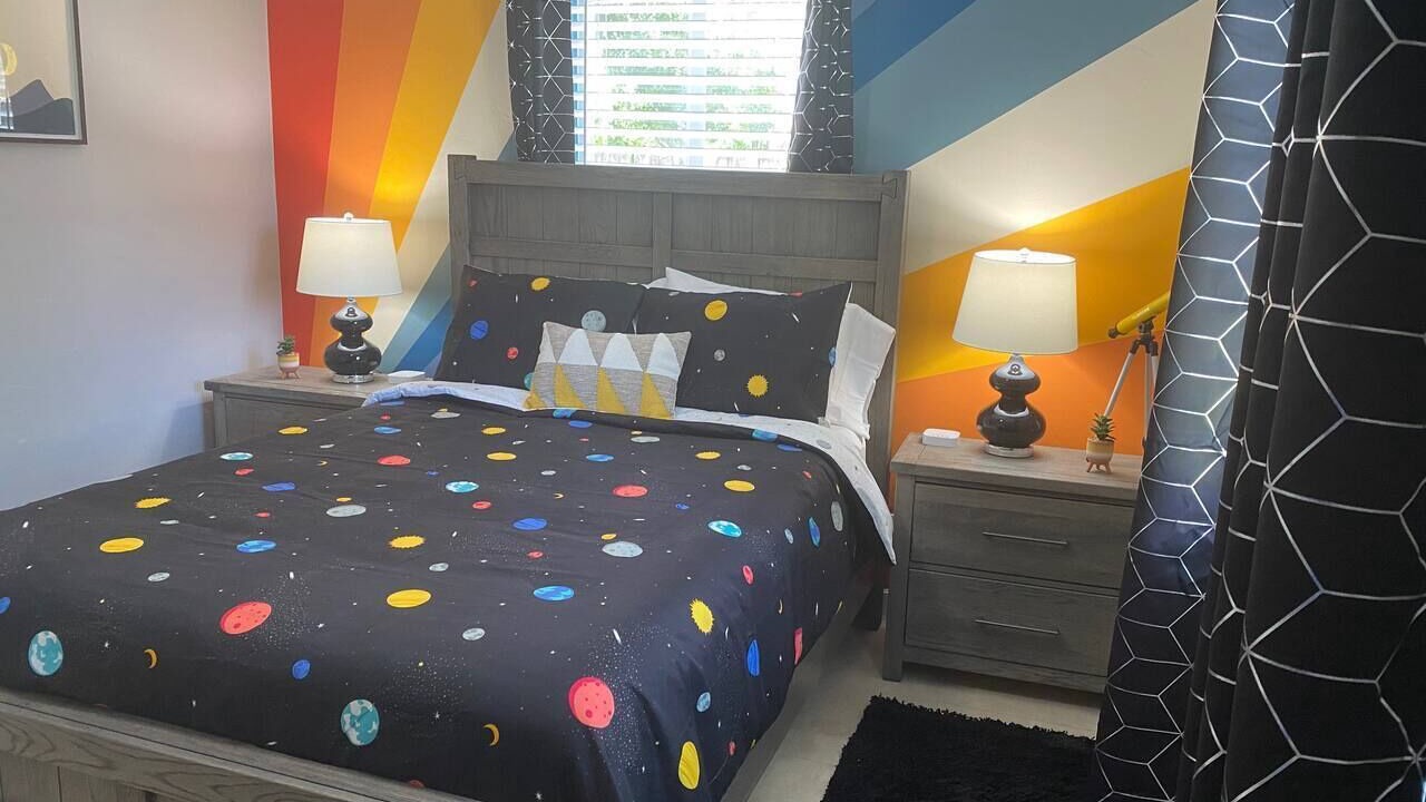 Photo of Bedroom in Poinsettia Heights