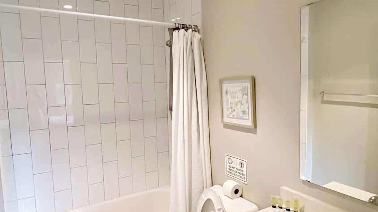 Photo of Bathroom in Golden Glades