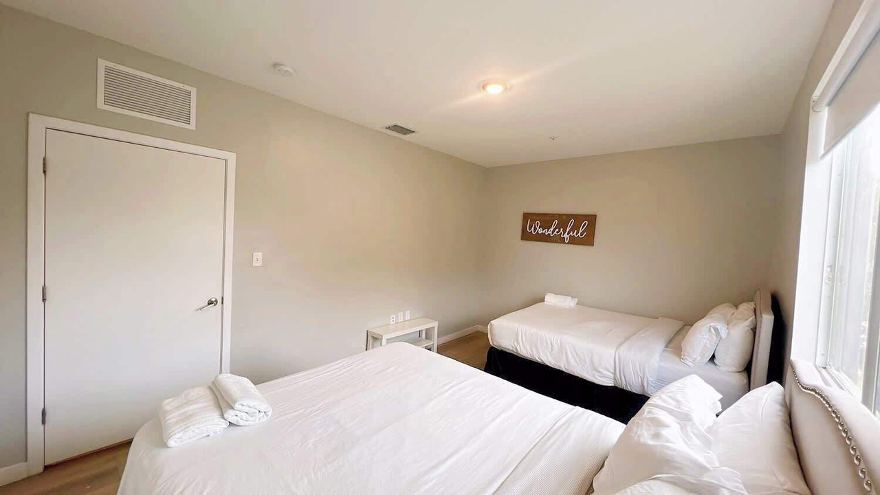 Photo of Bedroom in Golden Glades