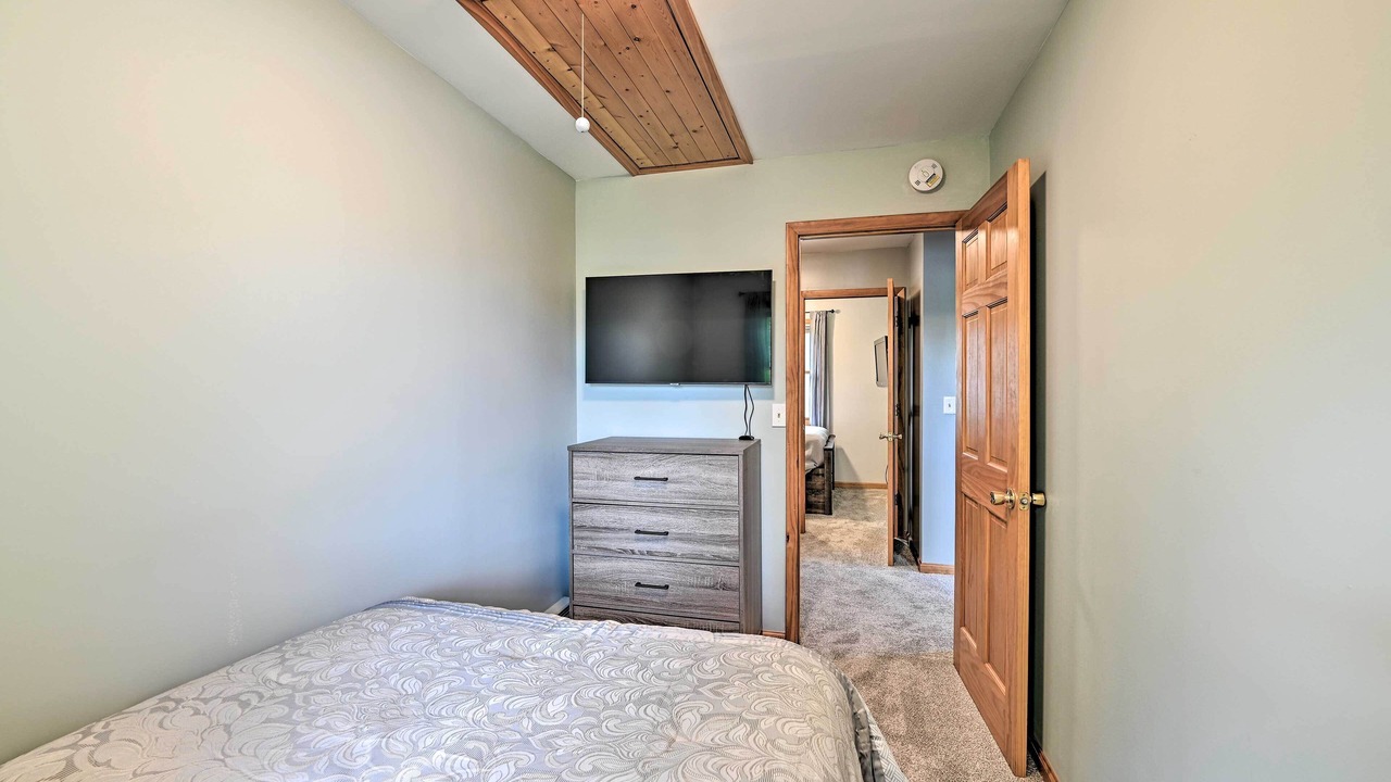 Photo of Bedroom in Gloversville