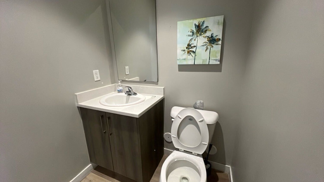 Photo of Bathroom in Golden Glades
