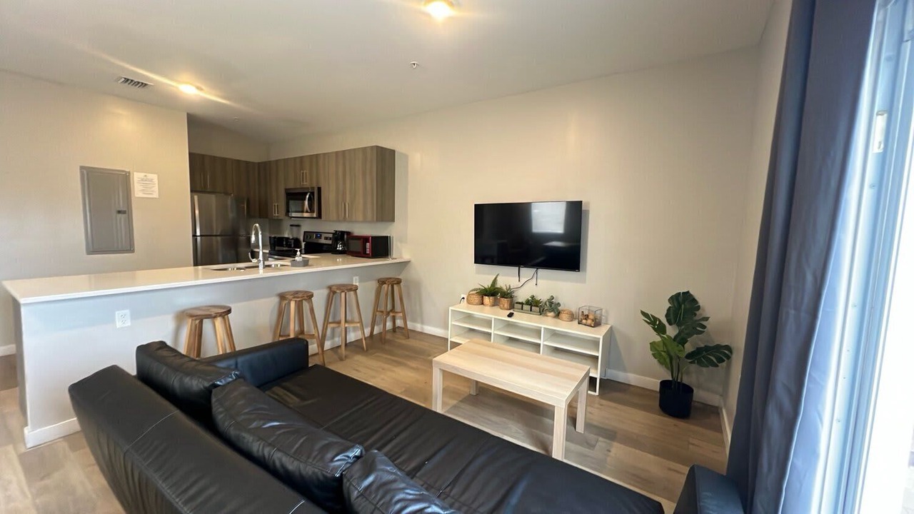Photo of Livingroom in Golden Glades