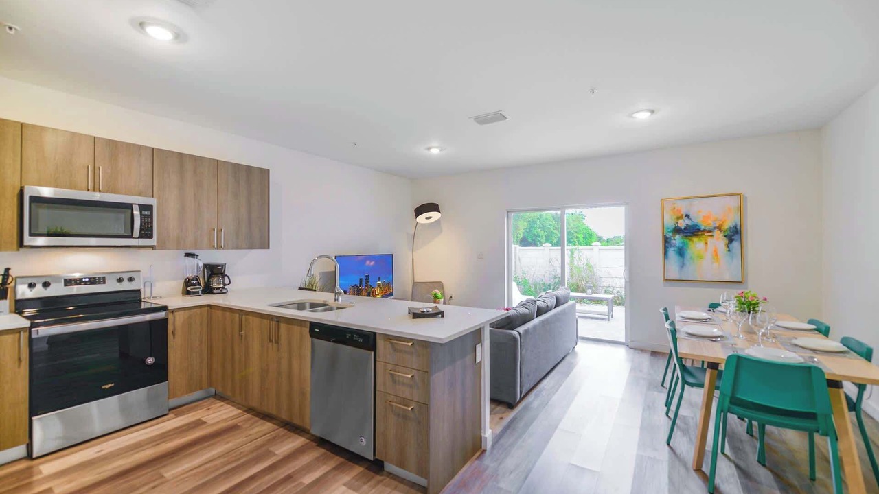 Photo of Kitchen in Golden Glades