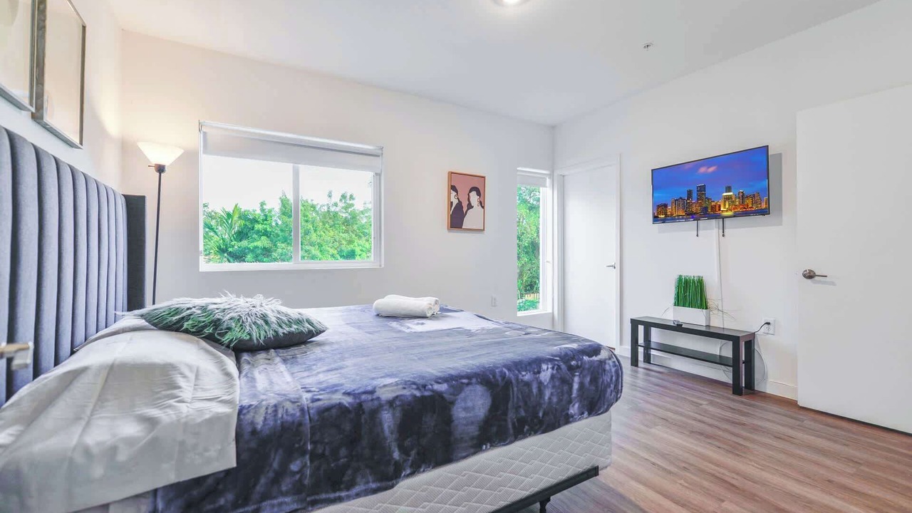 Photo of Bedroom in Golden Glades