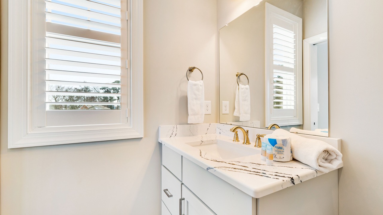 Photo of Bathroom in Country Club Estates