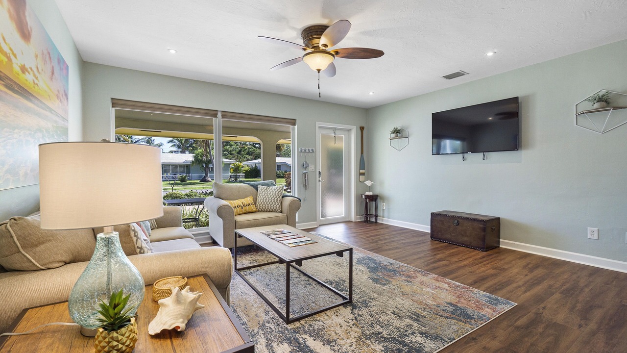 Photo of Livingroom in Garden Isles