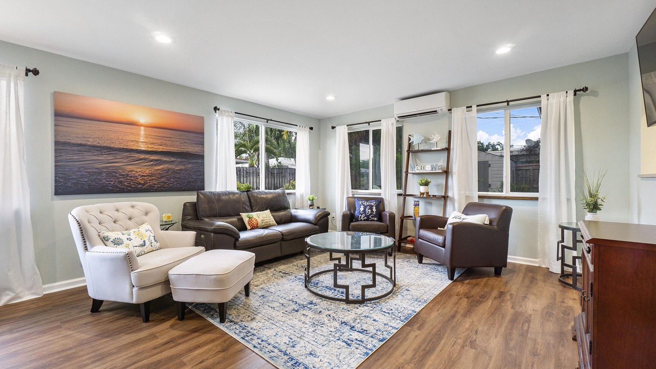 Photo of Livingroom in Garden Isles