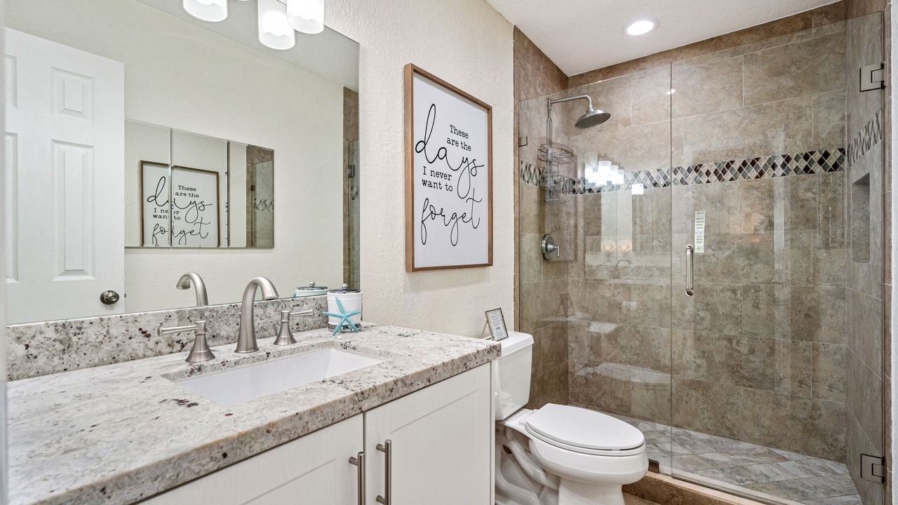 Photo of Bathroom in Plantation