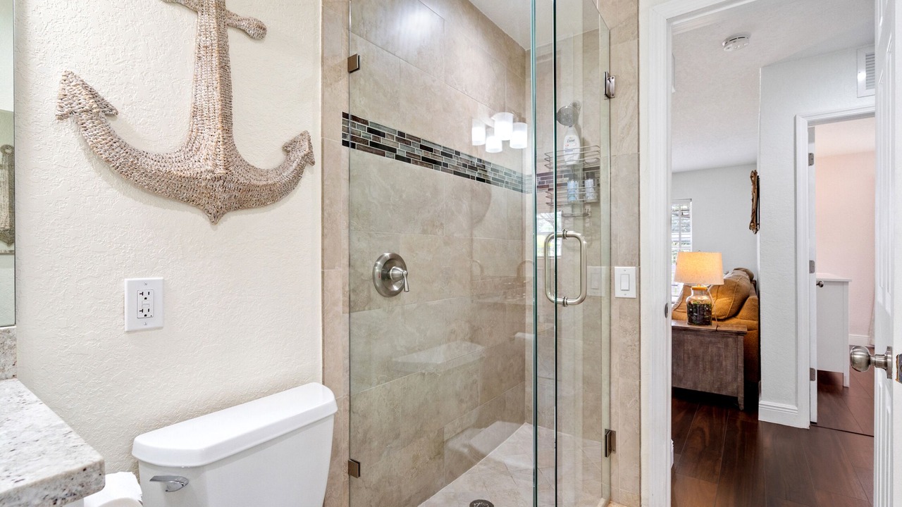 Photo of Bathroom in Plantation