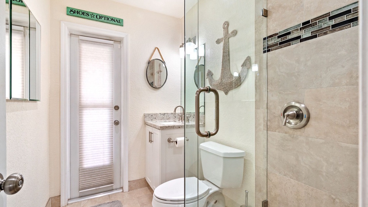 Photo of Bathroom in Plantation
