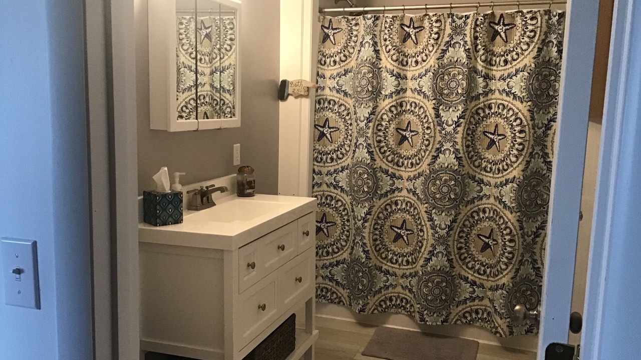 Photo of Bathroom in Captain's Cove