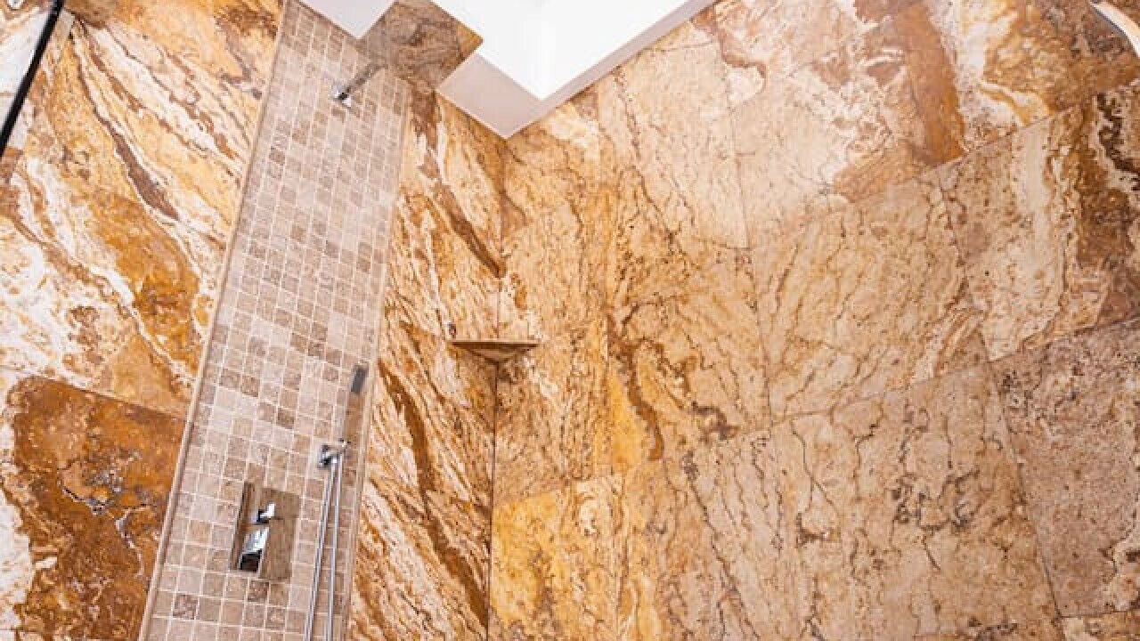Photo of Bathroom in Hollywood Lakes