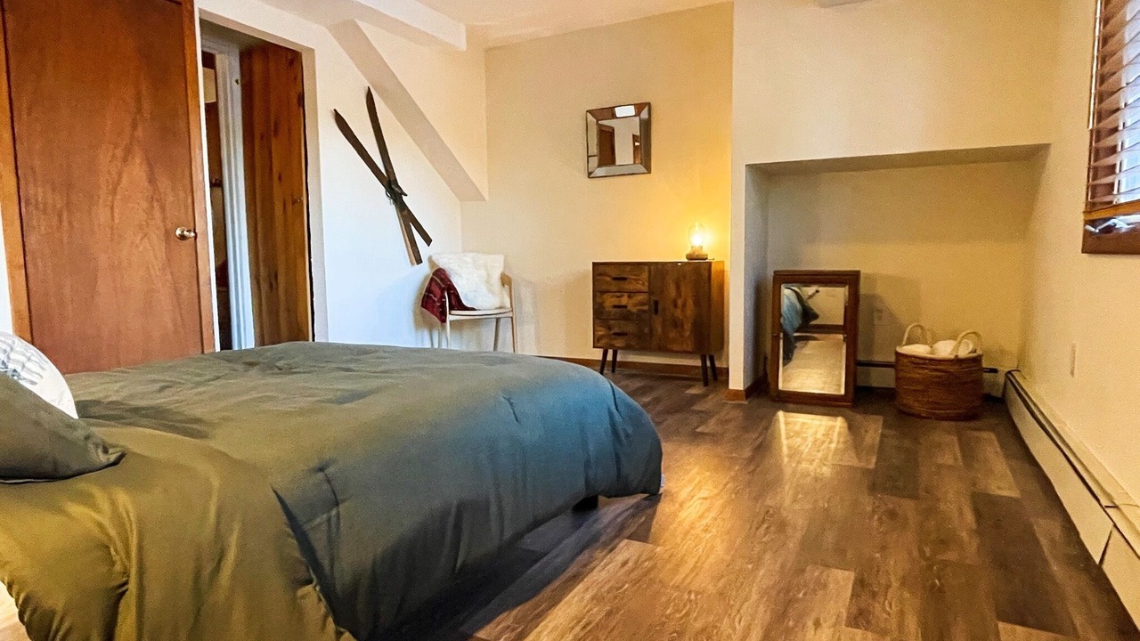 Photo of Bedroom in Hurley
