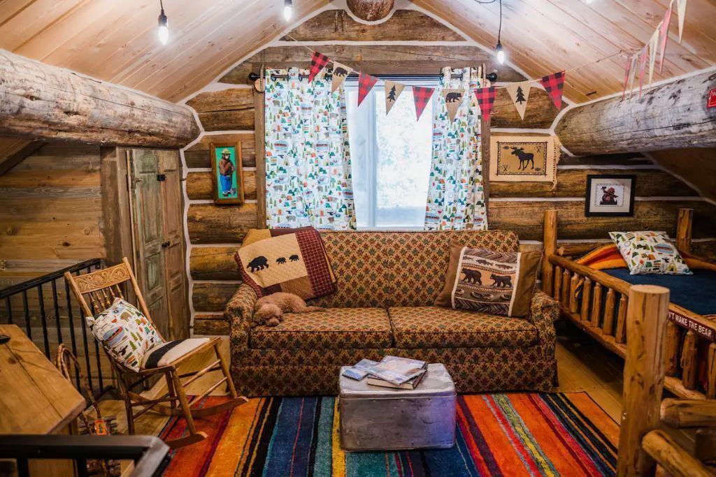 Photo of Livingroom in Martin City