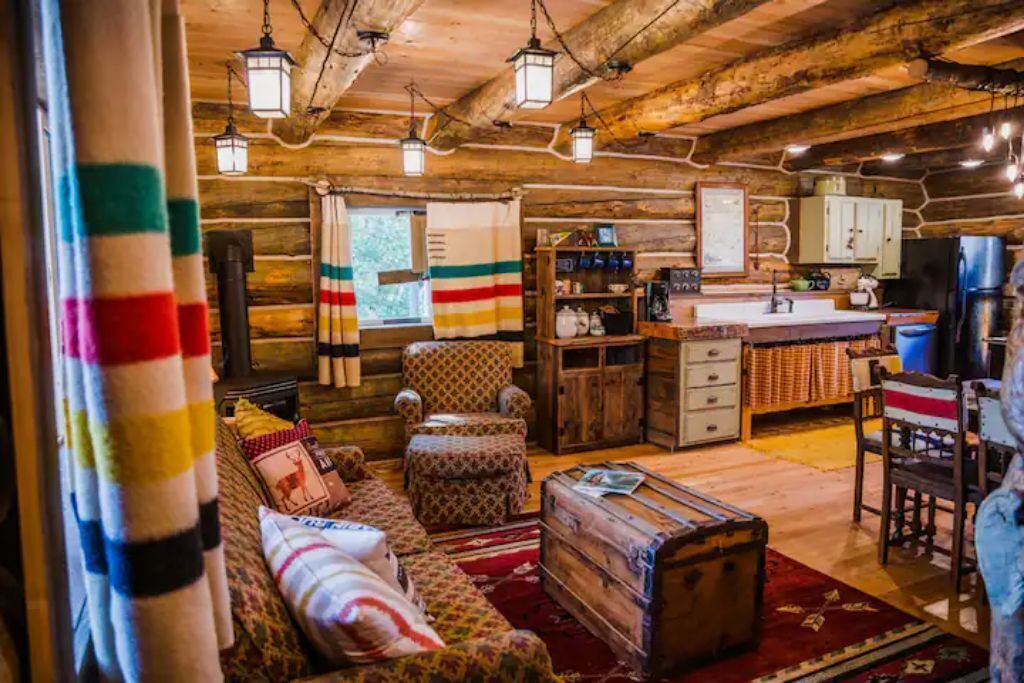 Photo of Livingroom in Martin City