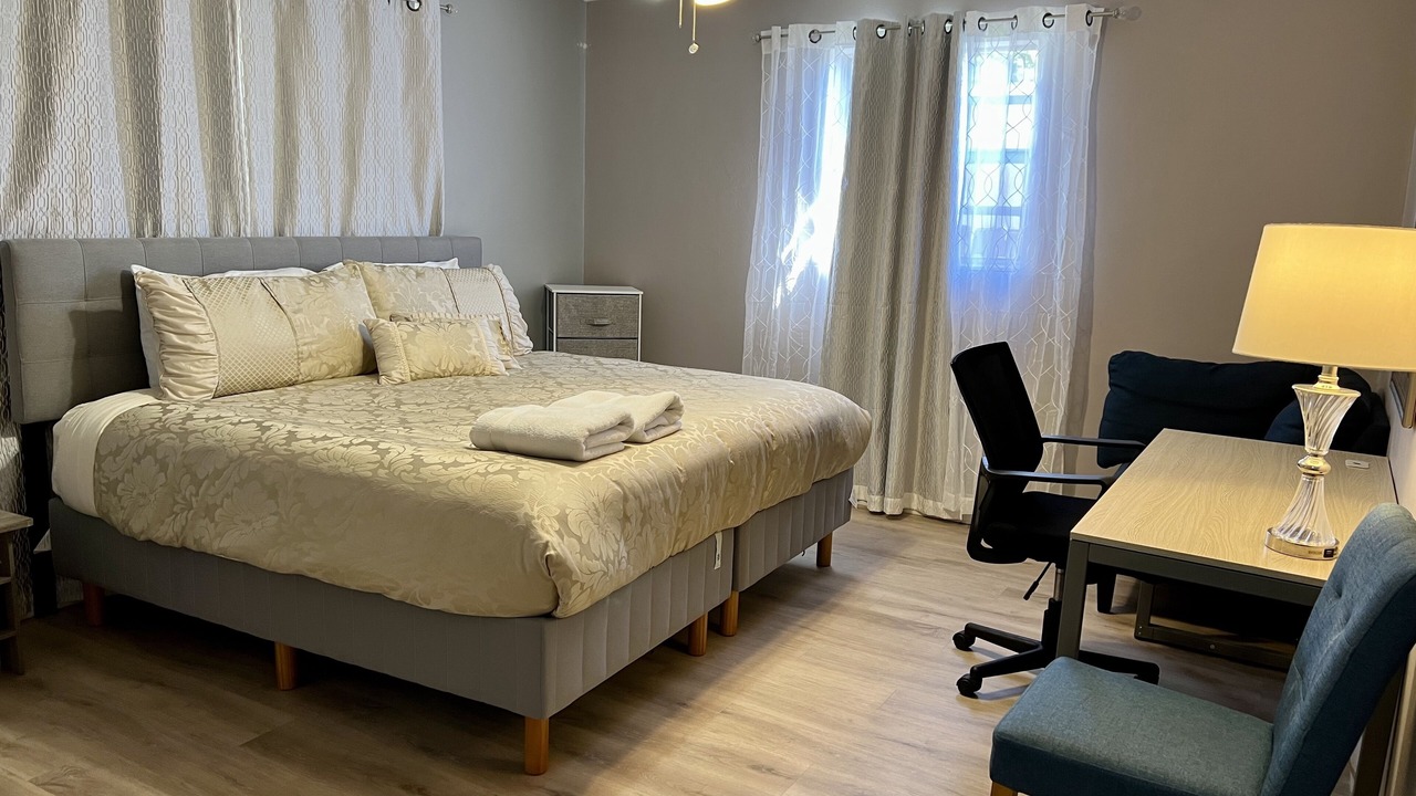 Photo of Bedroom in Miami Gardens