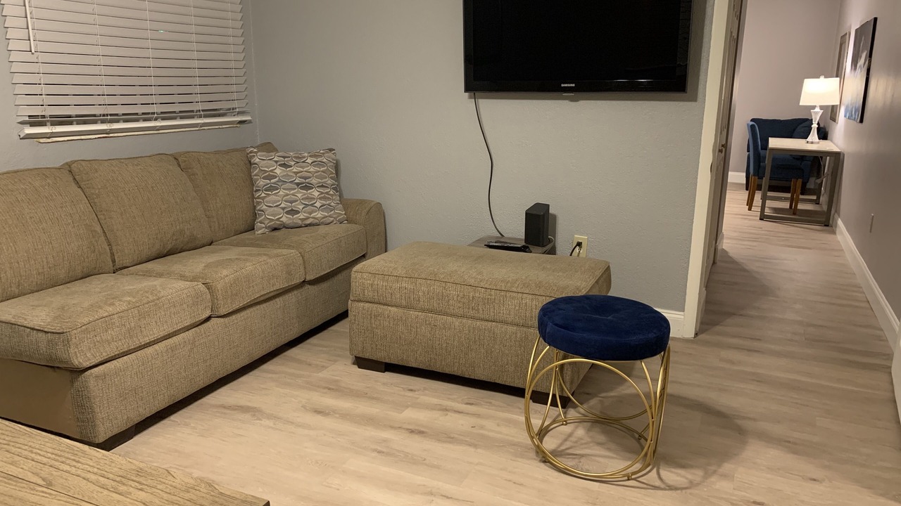 Photo of Livingroom in Miami Gardens