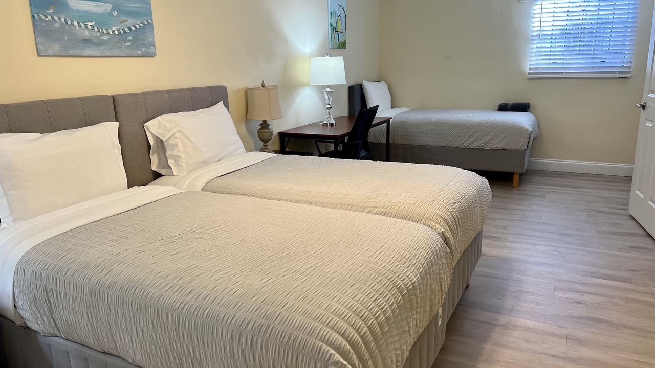 Photo of Bedroom in Miami Gardens