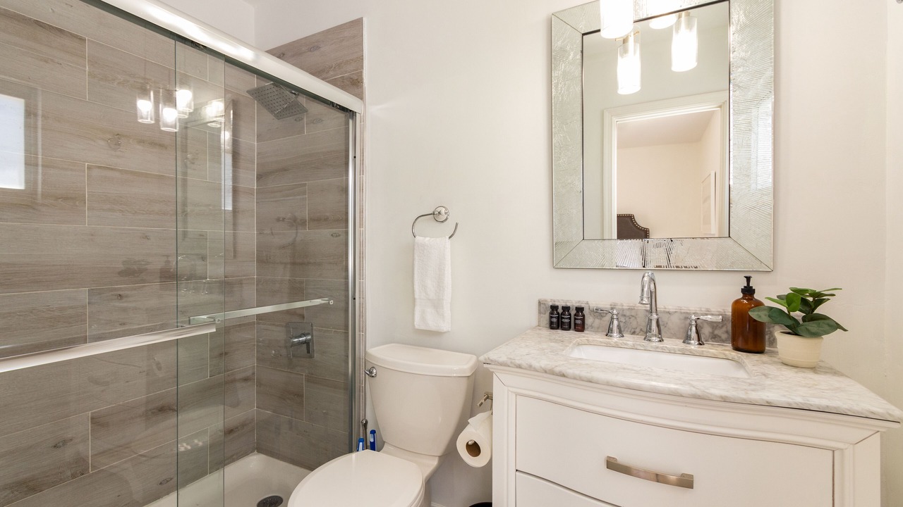 Photo of Bathroom in Birch Park Finger Streets