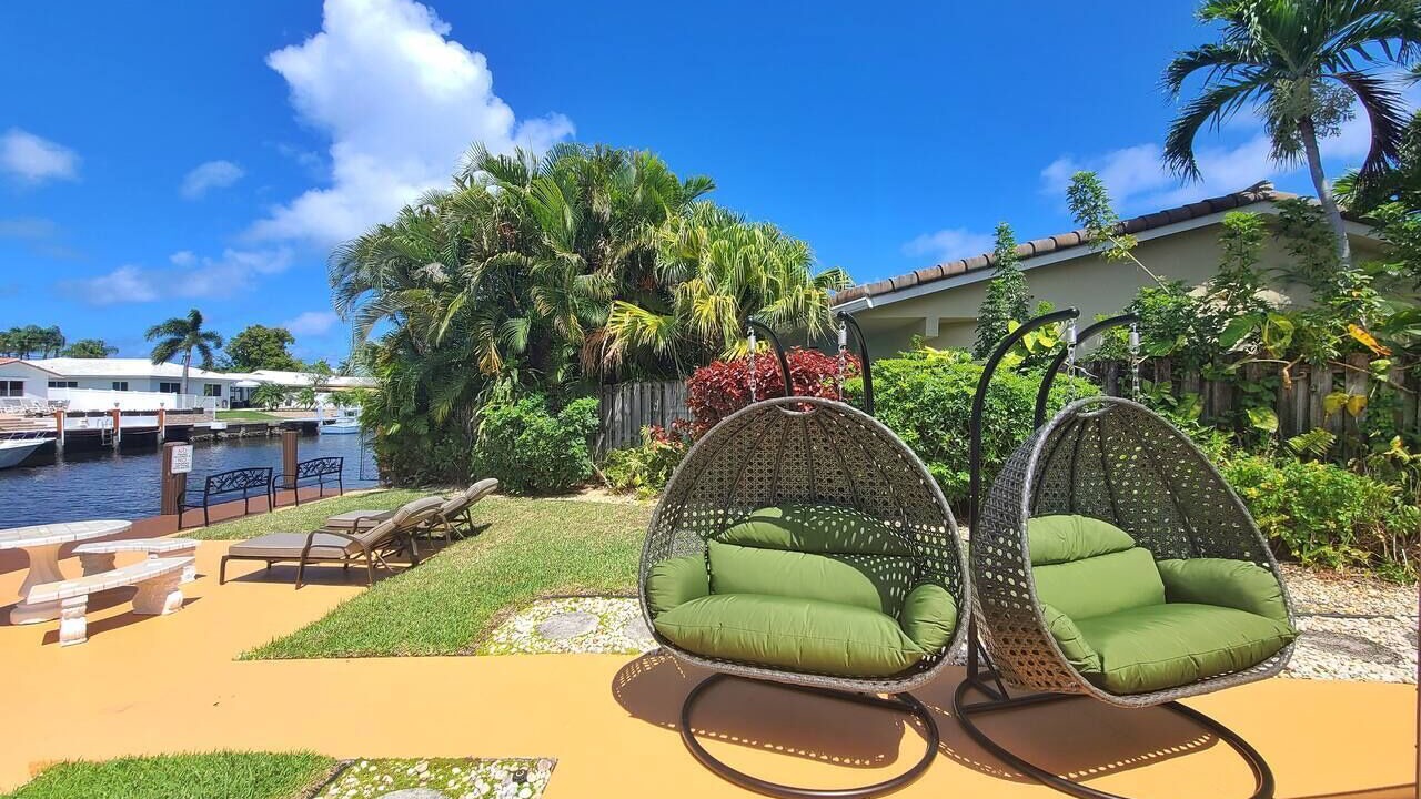 Photo of Outdoor in Lake Estates