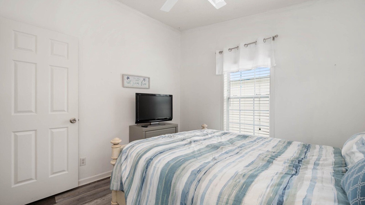 Photo of Bedroom in Assateague Pointe