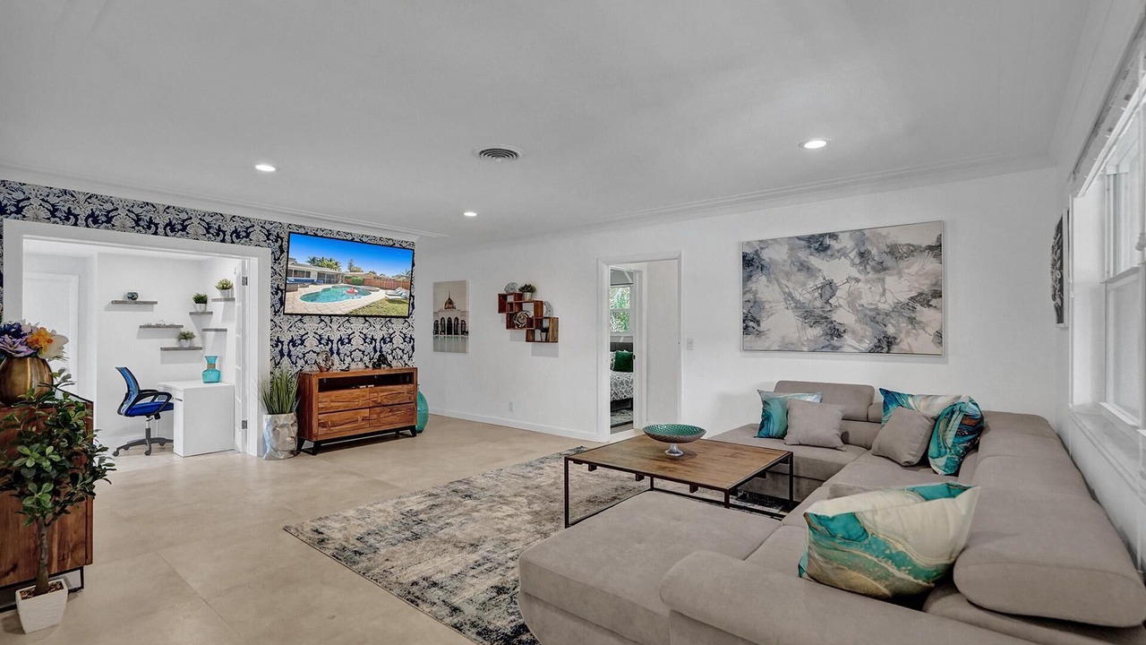 Photo of Livingroom in South Lake