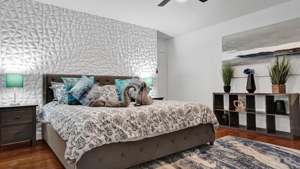 Photo of Bedroom in South Lake