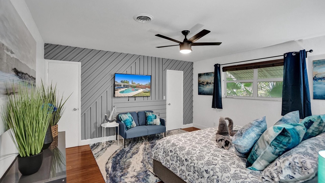 Photo of Bedroom in South Lake