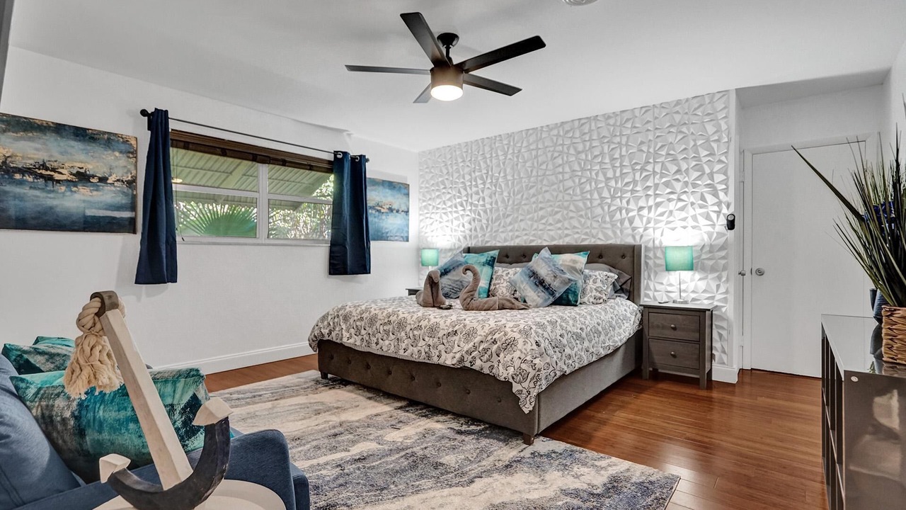 Photo of Bedroom in South Lake