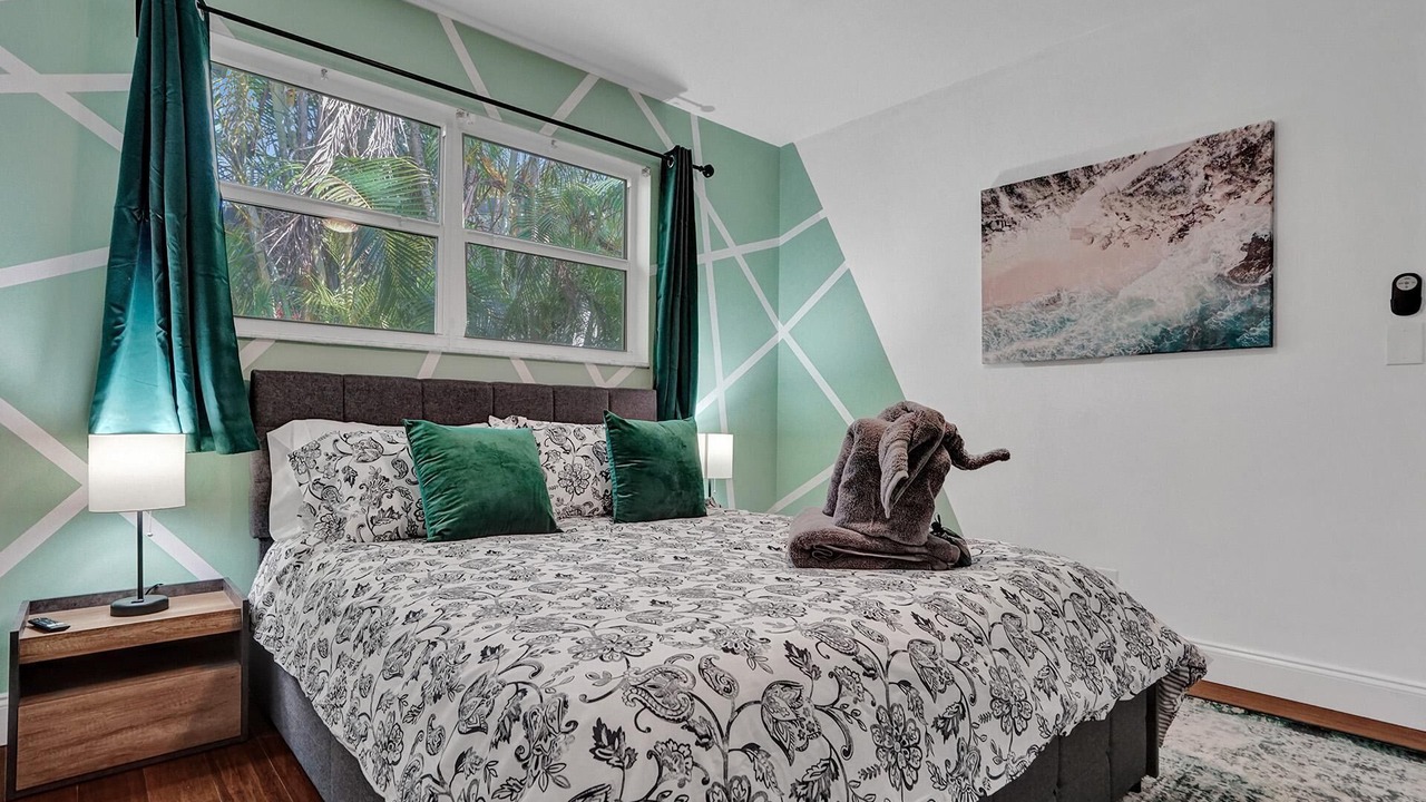 Photo of Bedroom in South Lake