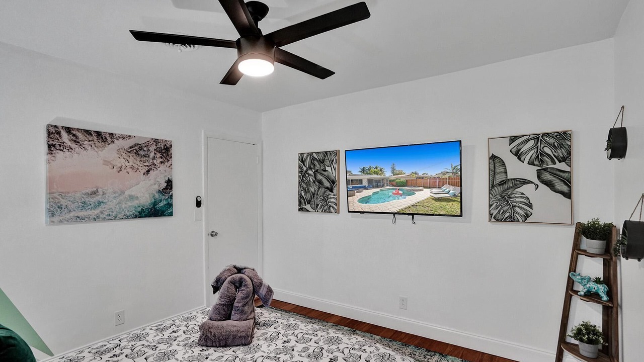 Photo of Bedroom in South Lake