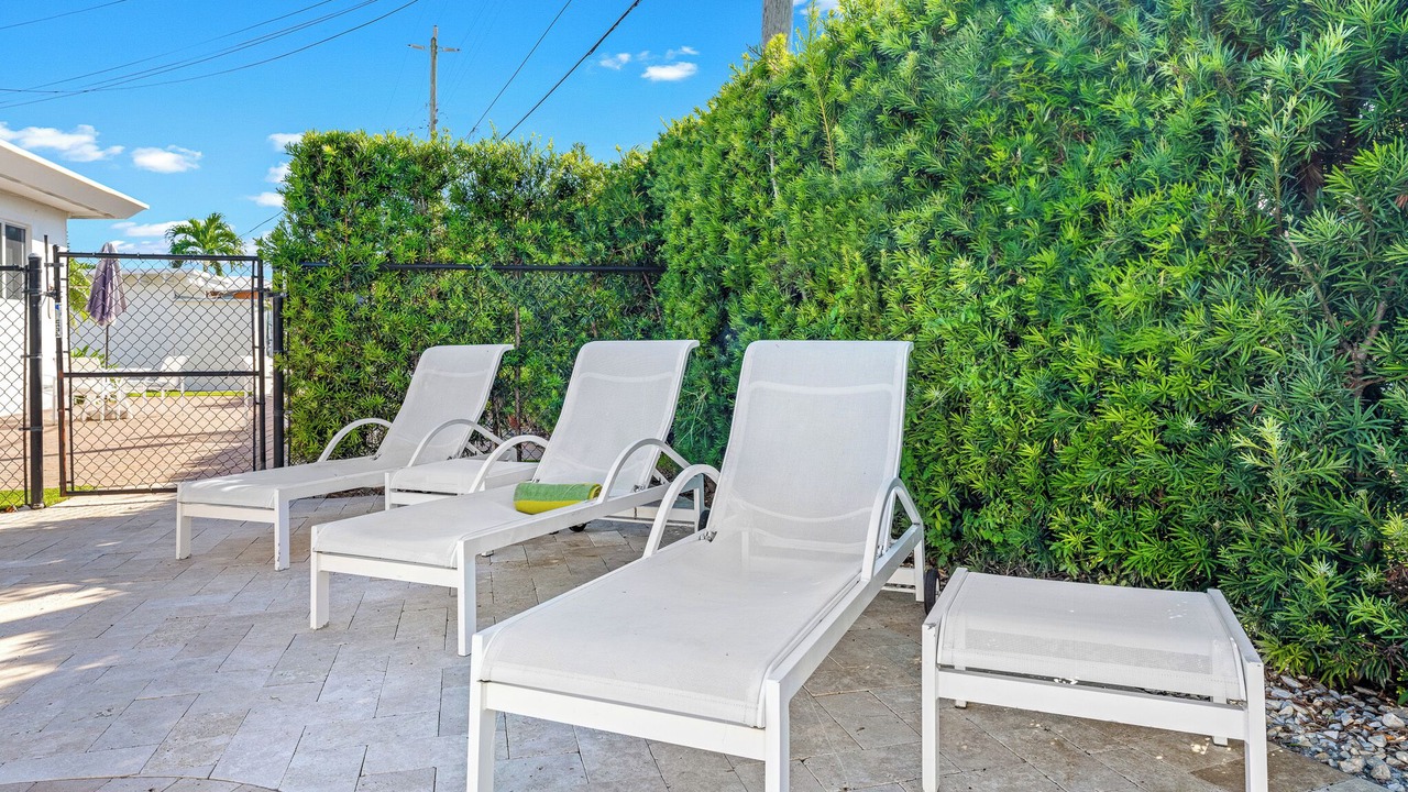 Photo of Patio Balcony in Lauderdale-by-the-Sea