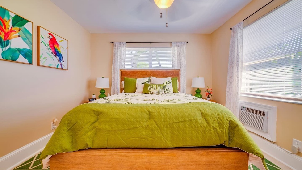Photo of Bedroom in Poinsettia Heights