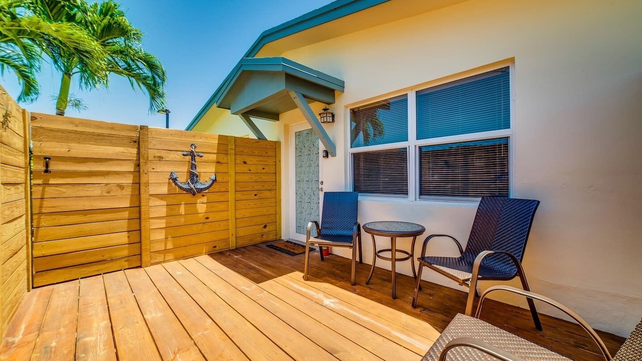 Photo of Patio Balcony in Poinsettia Heights