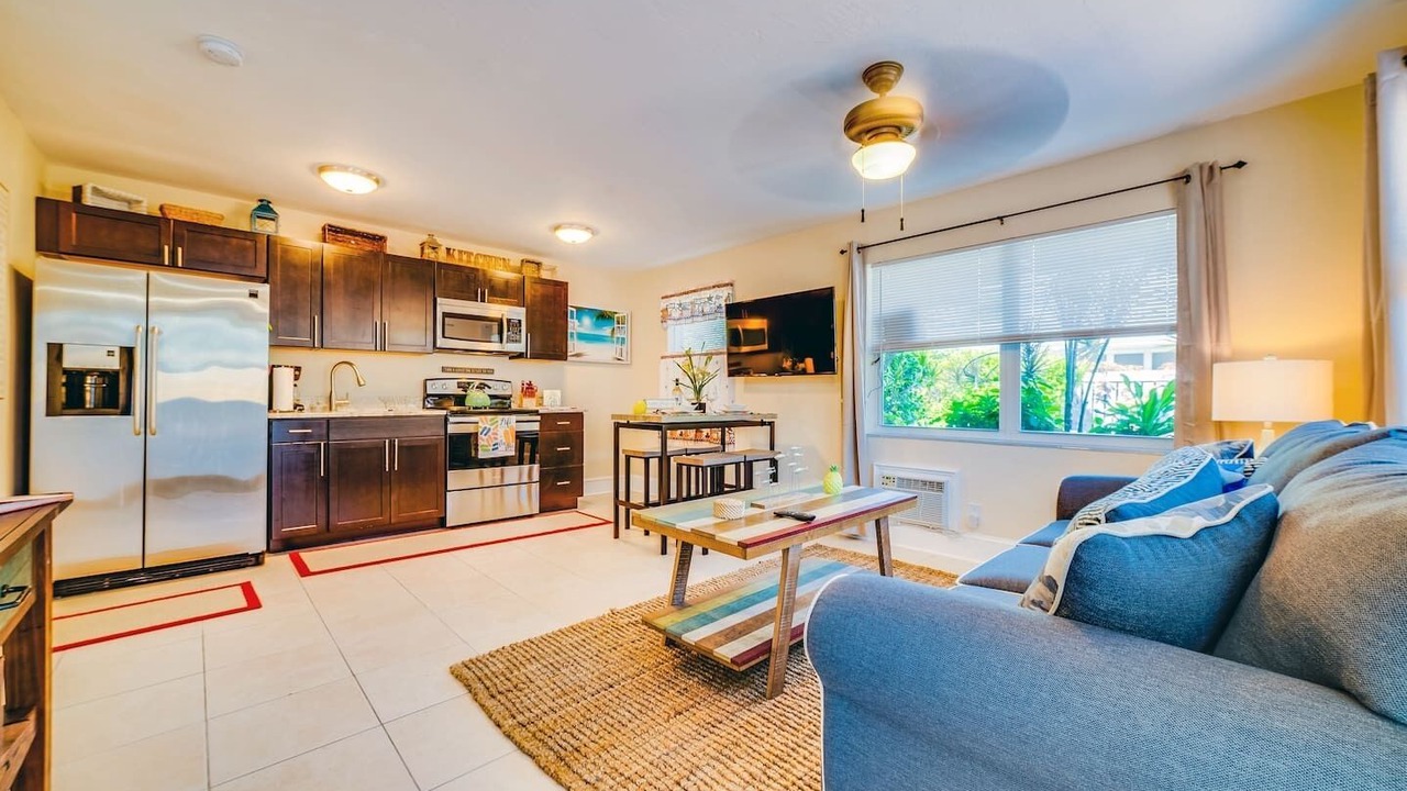 Photo of Livingroom in Poinsettia Heights