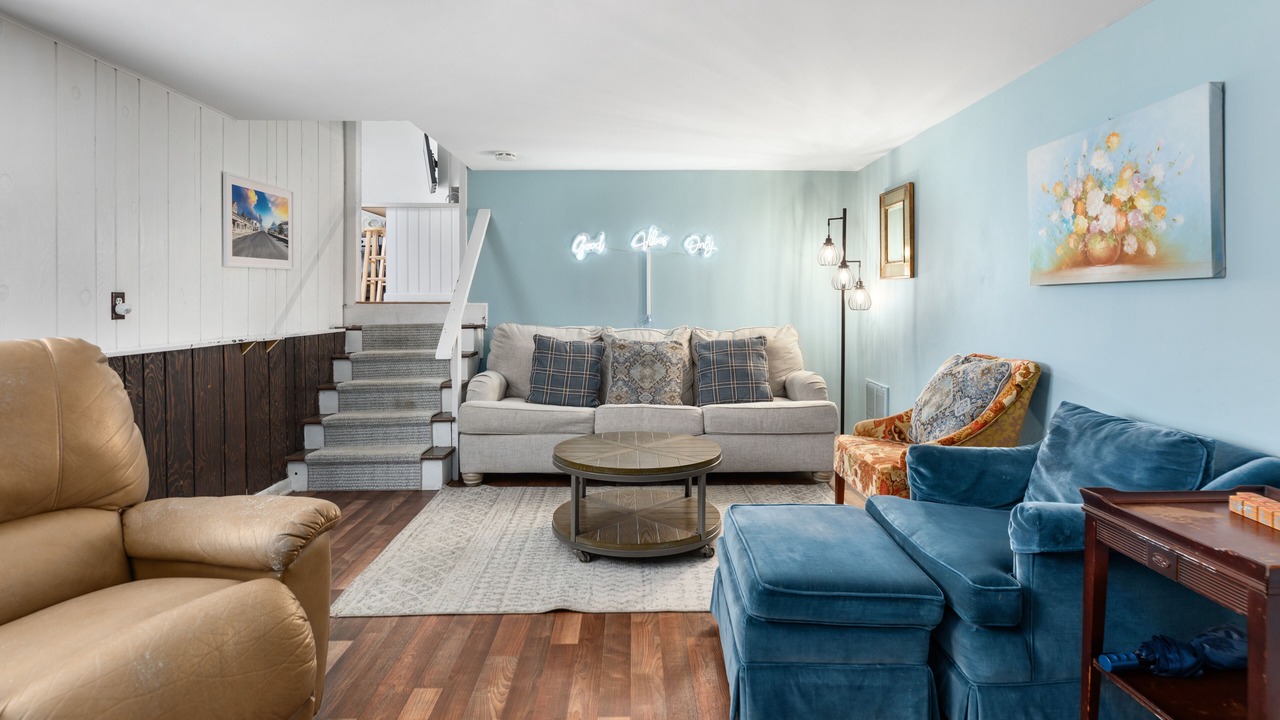 Photo of Livingroom in Lower Township