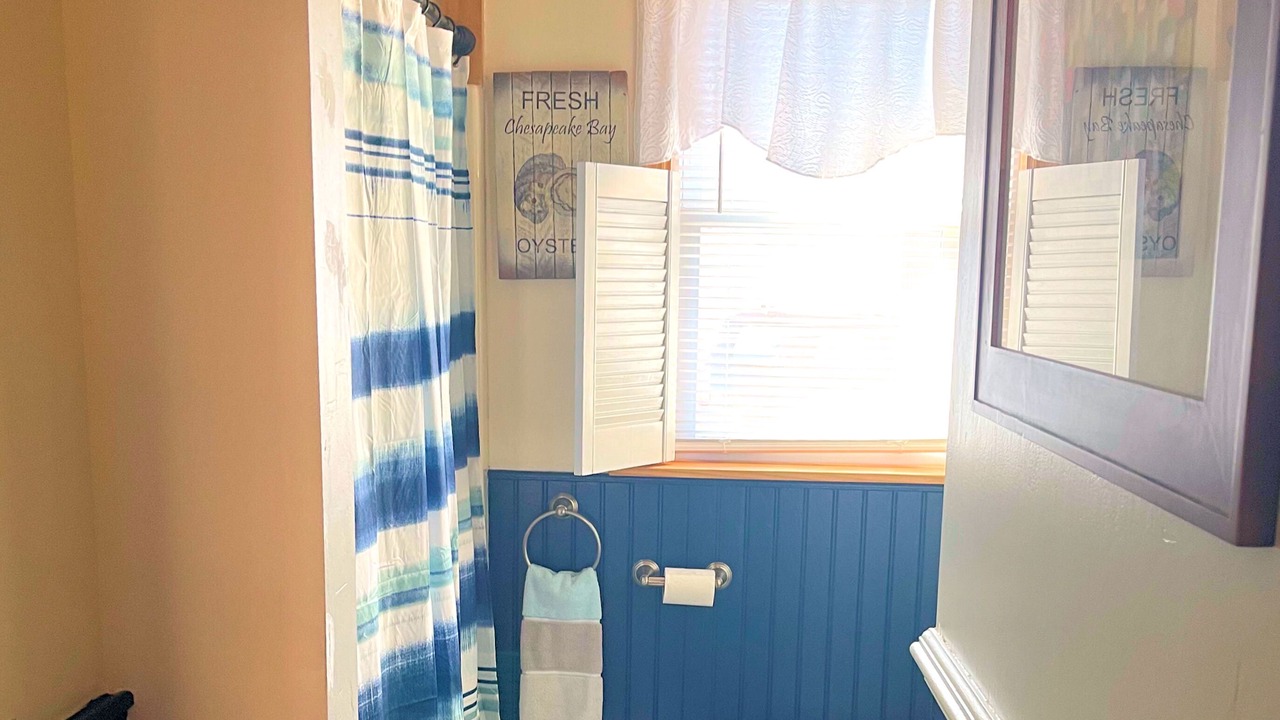 Photo of Bathroom in Chincoteague