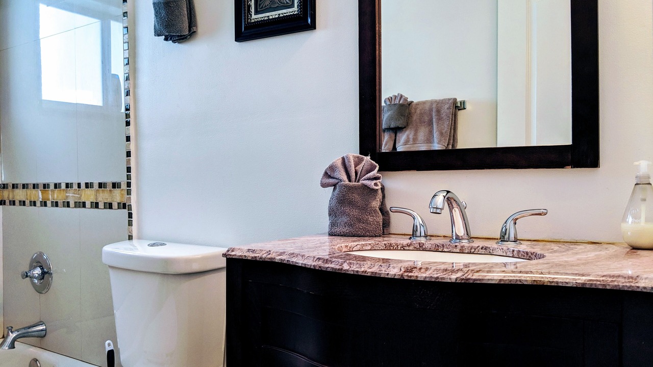 Photo of Bathroom in Riverside Park