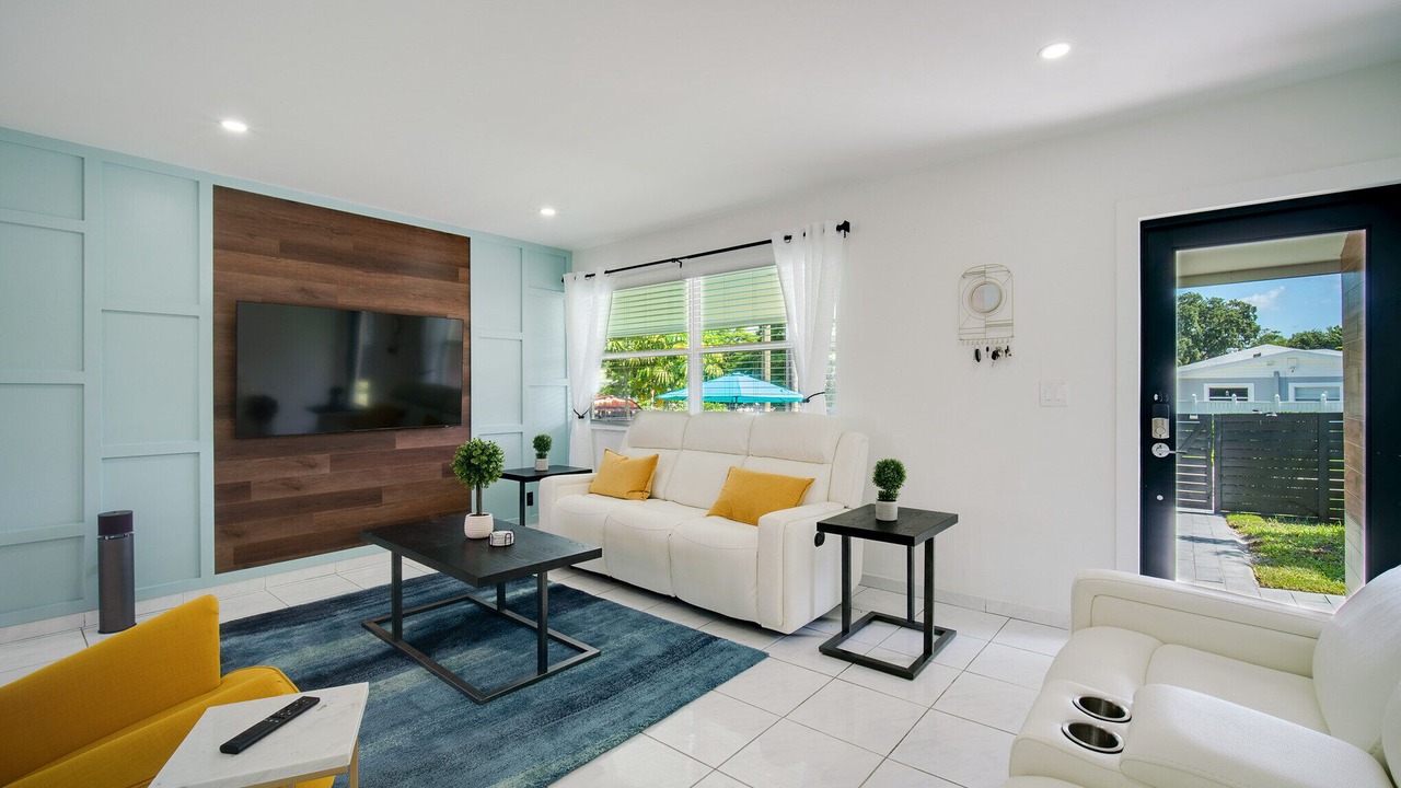 Photo of Livingroom in Edgewood