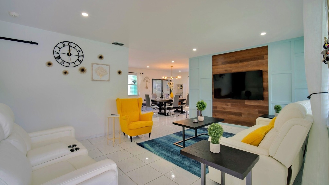 Photo of Livingroom in Edgewood