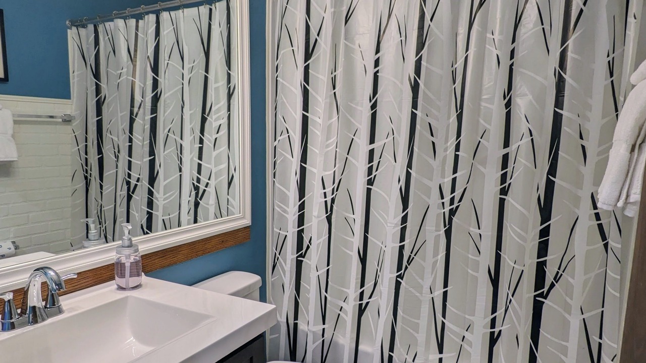 Photo of Bathroom in Edray