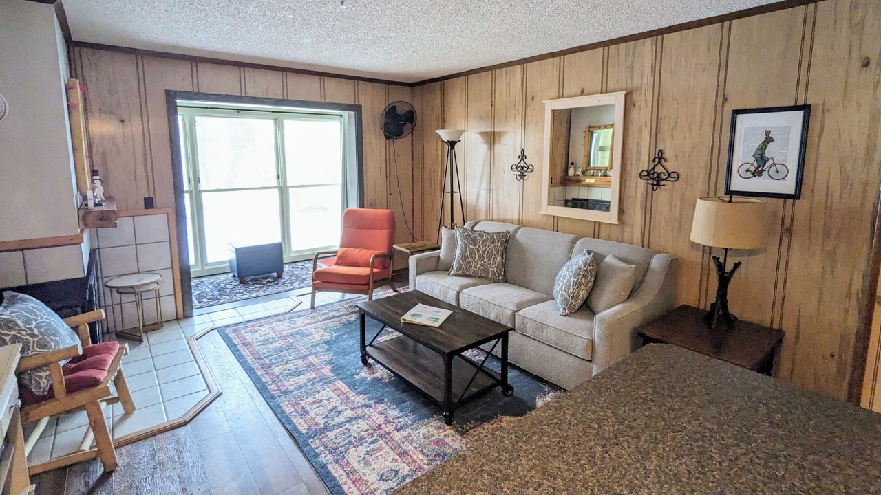 Photo of Livingroom in Edray